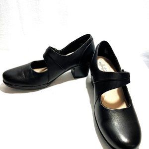 NEW - Life Stride - LEATHER MaryJane Rozz Pumps - Sz. 7M